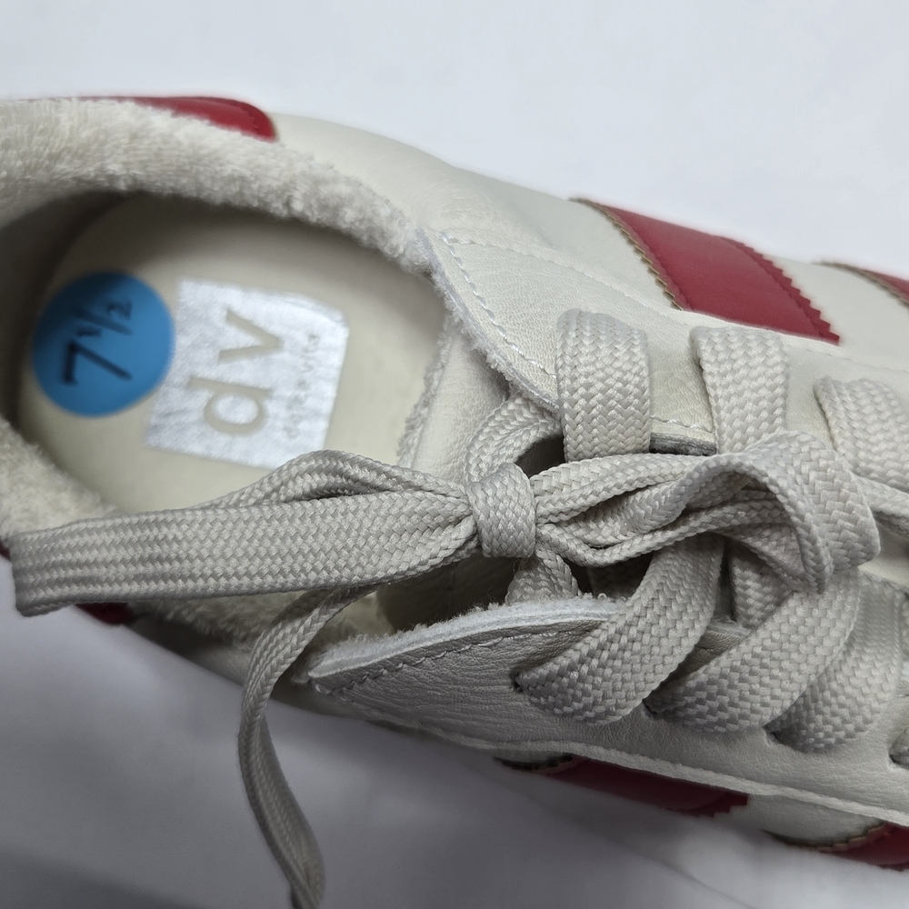 DV by Dolce Vita Rascal T-Toe Red and Cream Sneakers Size 7 1/2 7.5 - Picture 10 of 10
